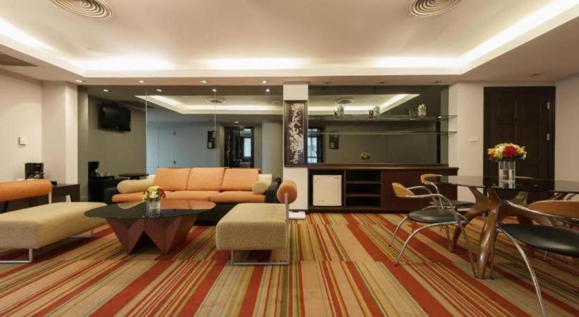 A-One Motel Банкок Екстериор снимка